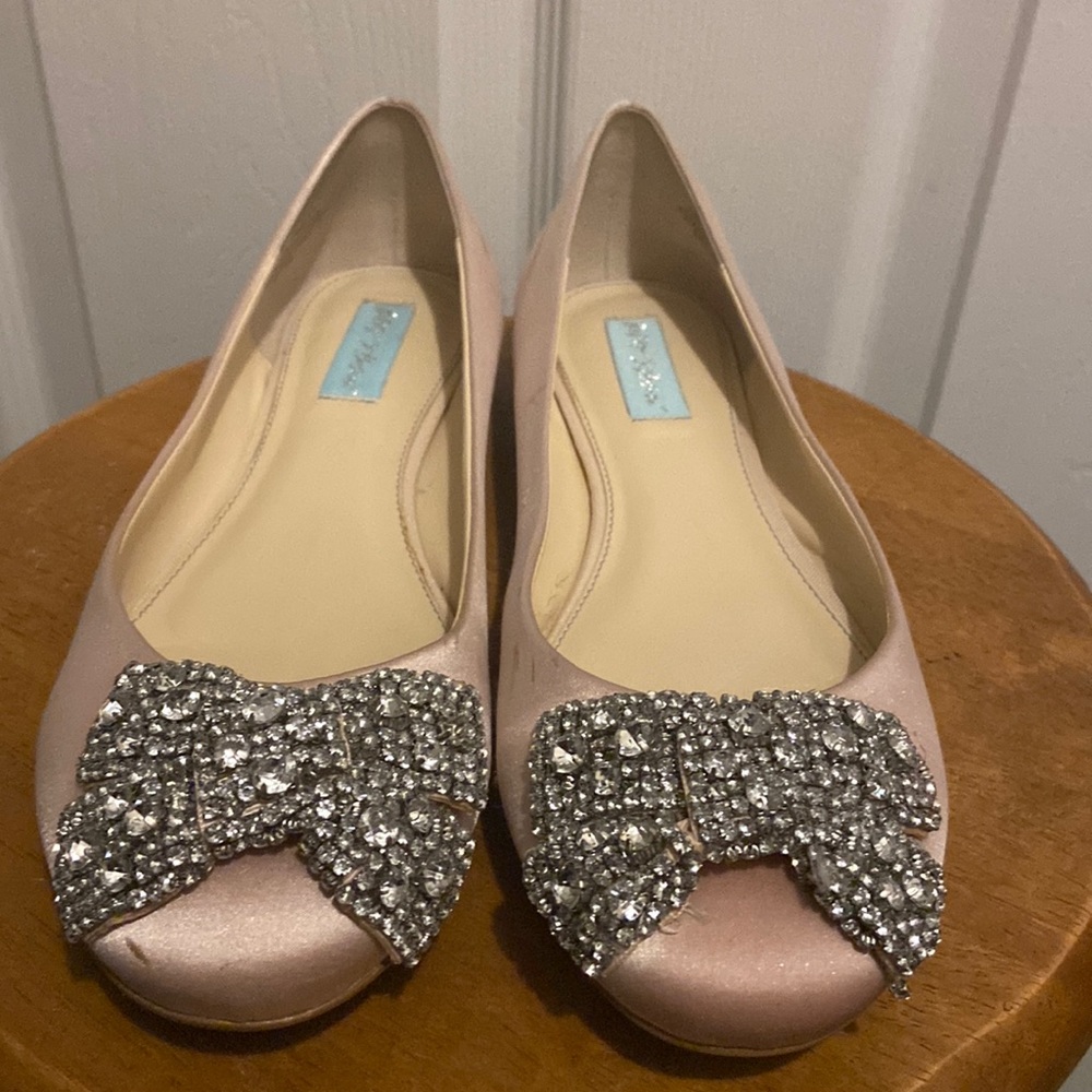 Blue by Betsey Johnson Bridal Flats SB-Ever Champaign Satin Size 9.5